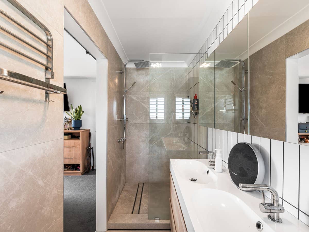 33-39 Hooker Boulevard, BROADBEACH WATERS - Thumbnail 16