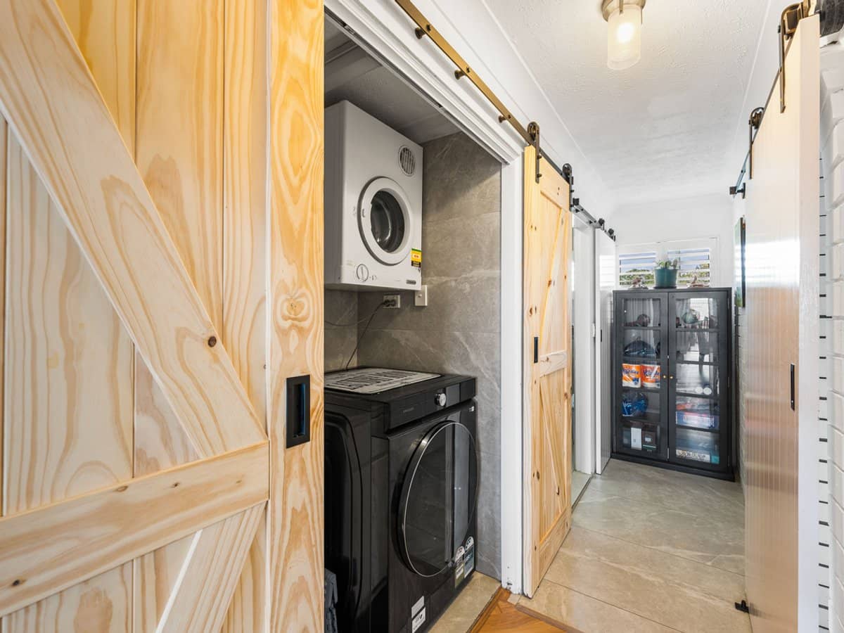 33-39 Hooker Boulevard, BROADBEACH WATERS - Thumbnail 17