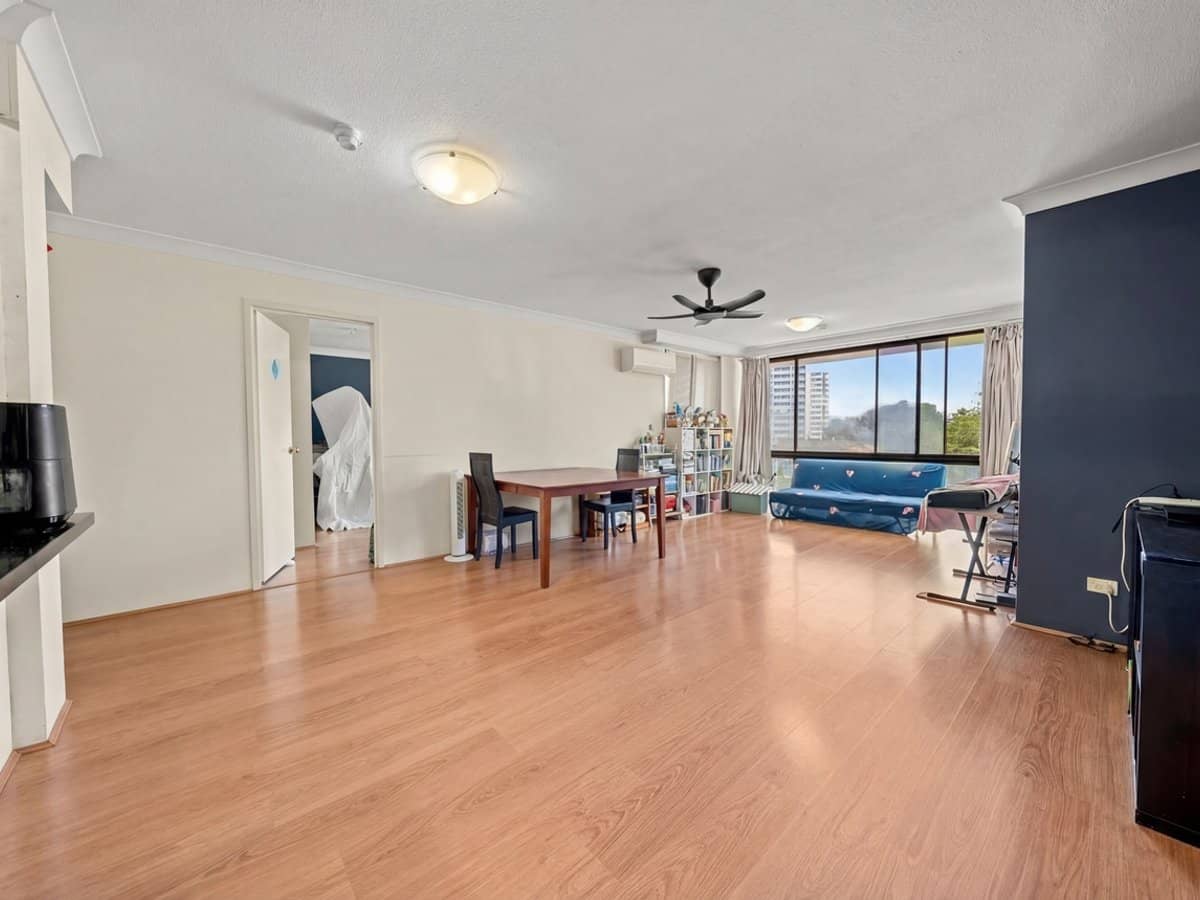 70 Remembrance Drive, SURFERS PARADISE - Thumbnail 9