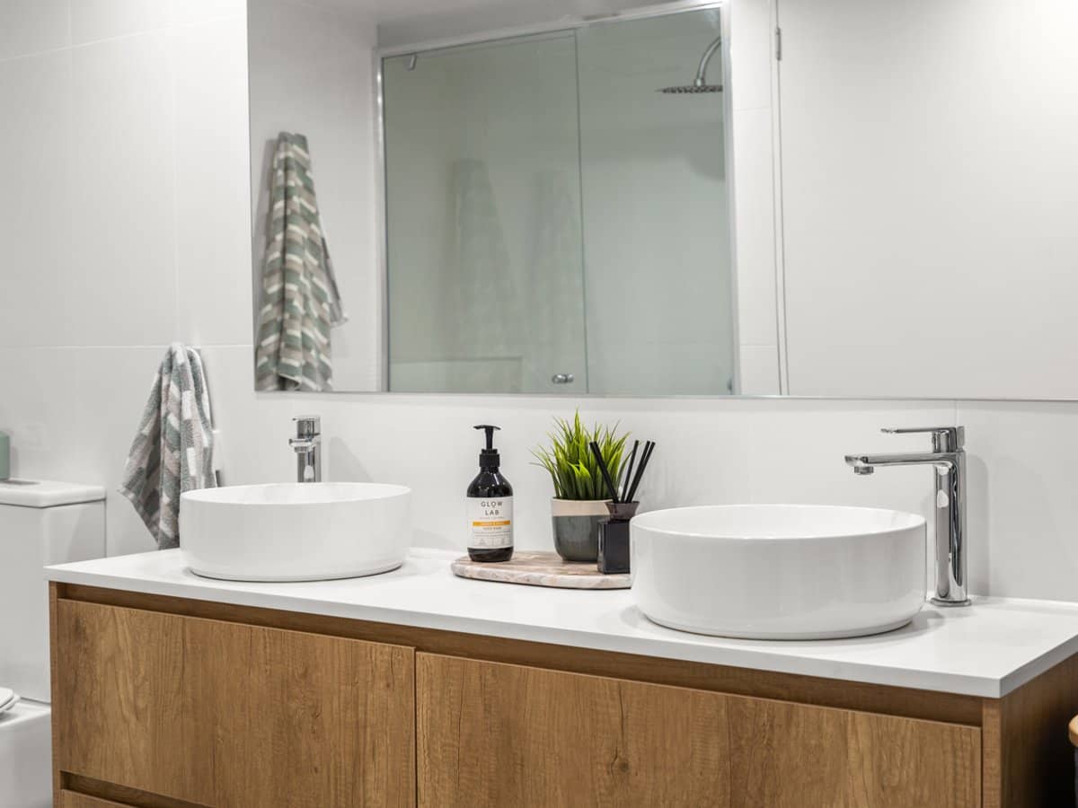 70 Remembrance Drive, SURFERS PARADISE - Thumbnail 11