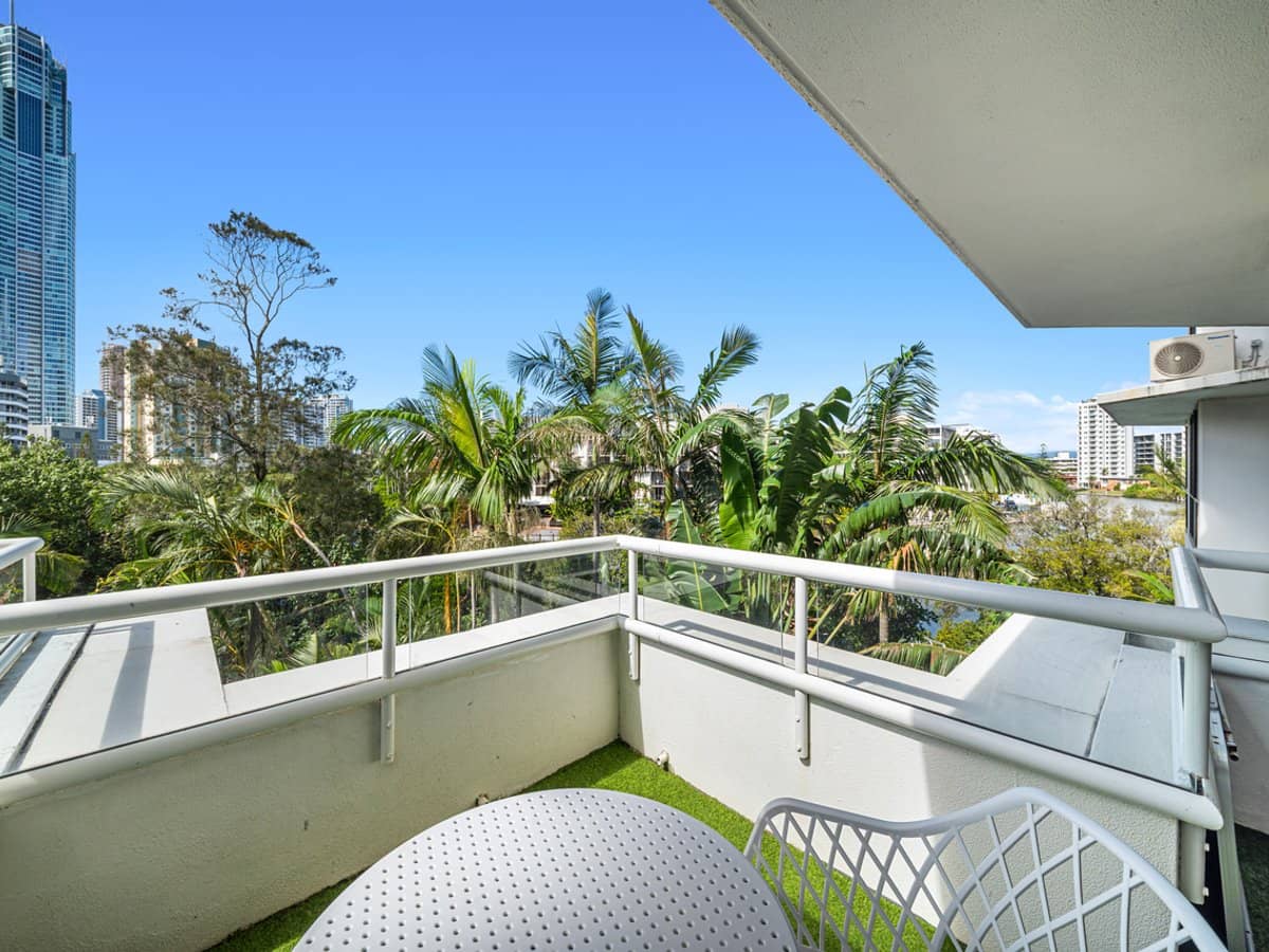 70 Remembrance Drive, SURFERS PARADISE - Thumbnail 13