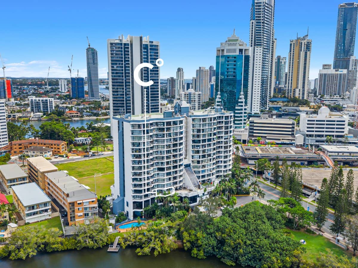 70 Remembrance Drive, SURFERS PARADISE - Thumbnail 24