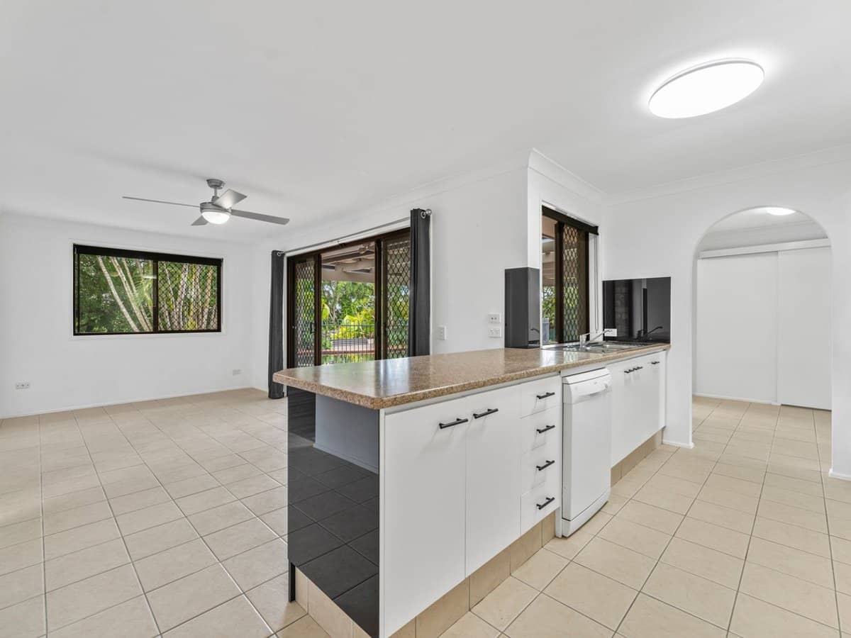 31 Explorers Way, Worongary - Thumbnail 9