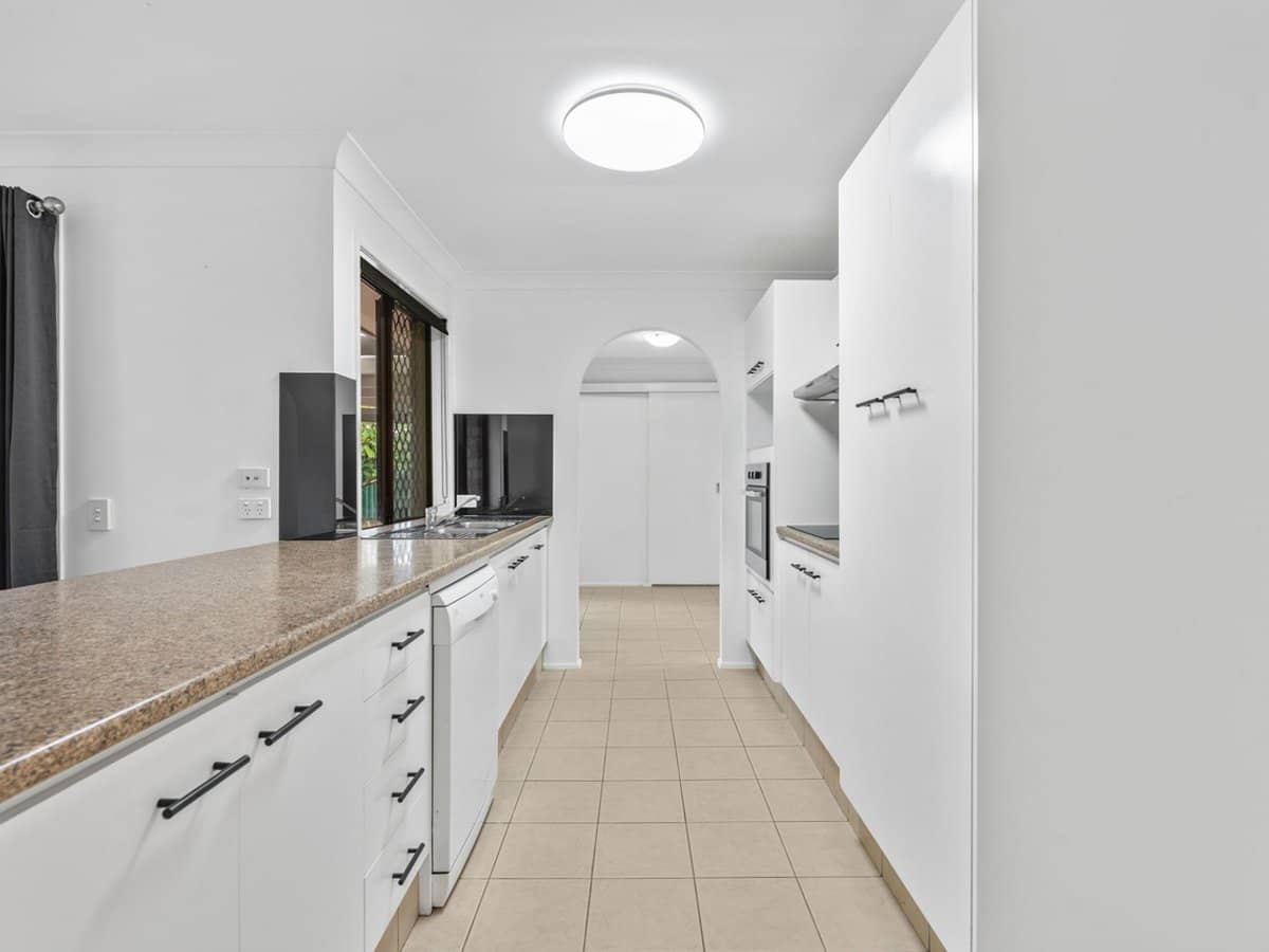 31 Explorers Way, Worongary - Thumbnail 10