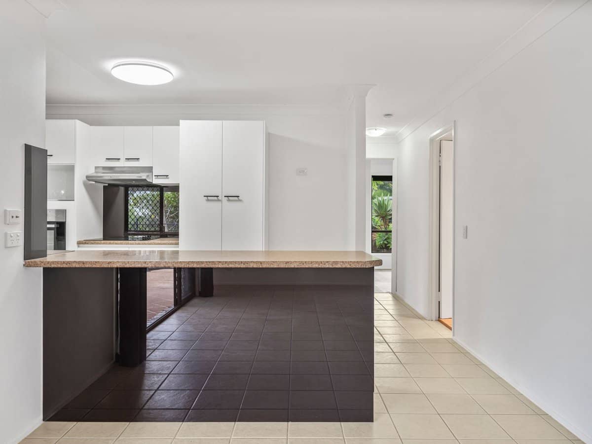 31 Explorers Way, Worongary - Thumbnail 11