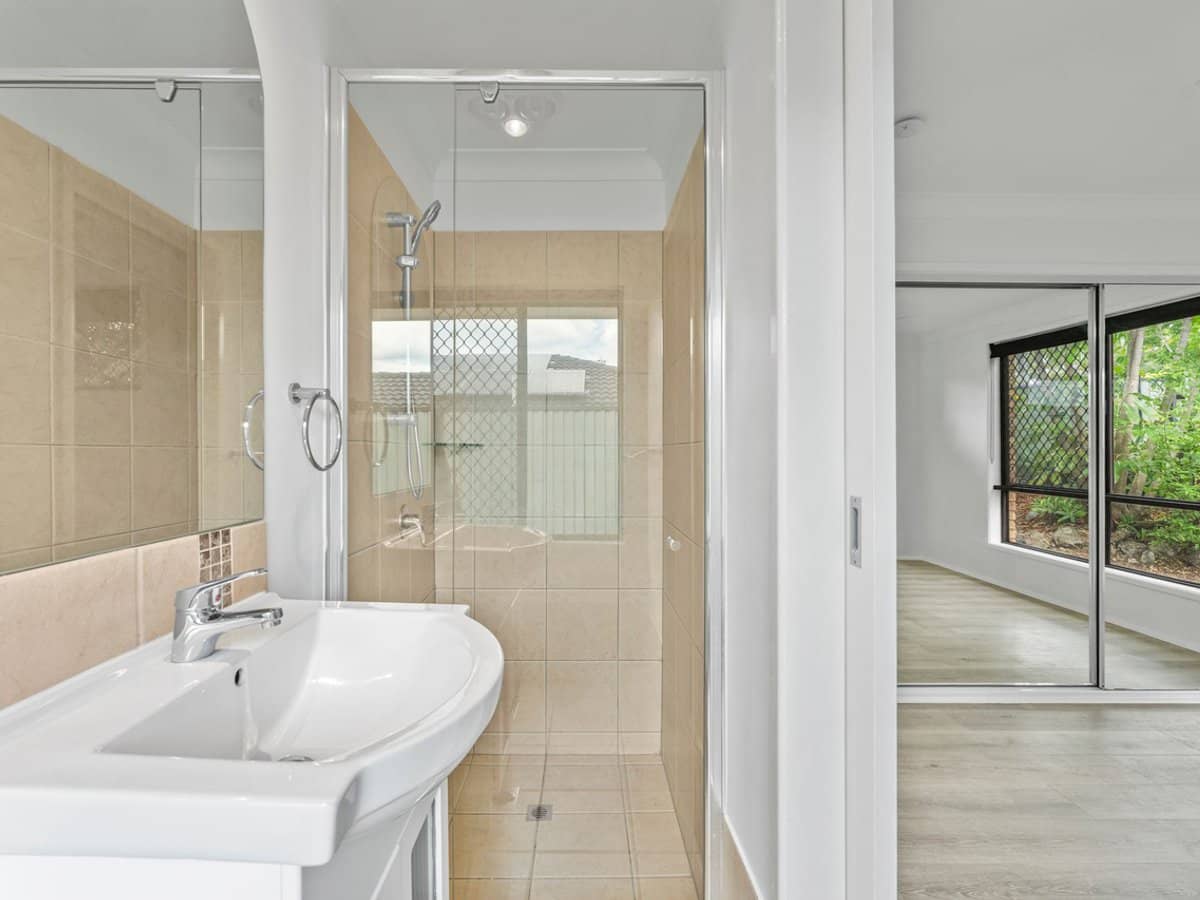 31 Explorers Way, Worongary - Thumbnail 14