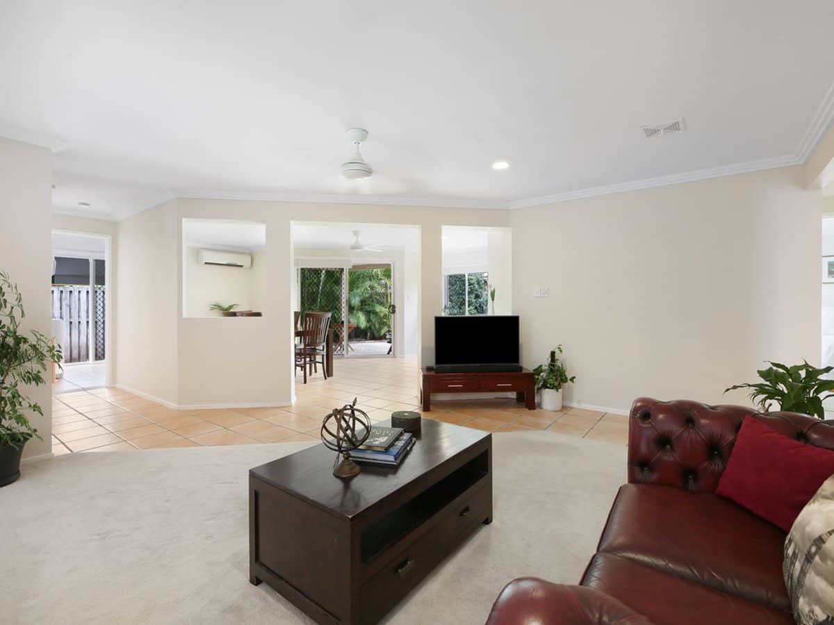 16 Randwick Court, VARSITY LAKES - Thumbnail 8