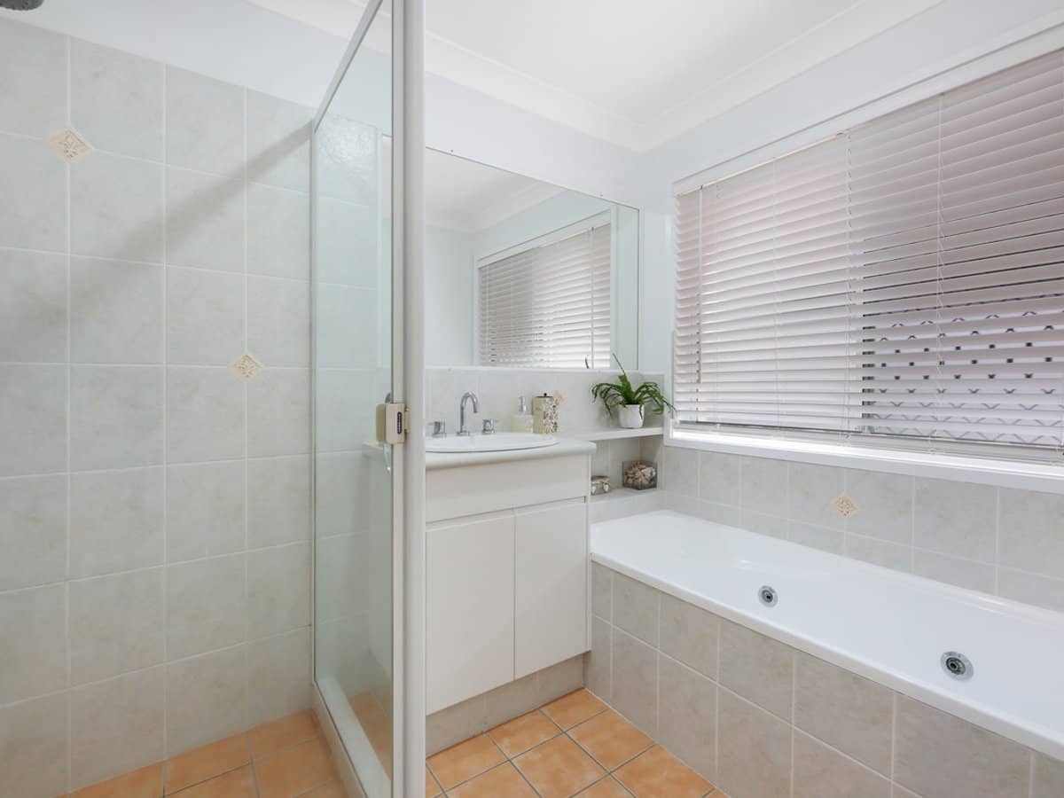 16 Randwick Court, VARSITY LAKES - Thumbnail 15