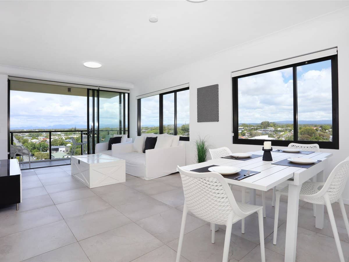 372 Marine Parade, LABRADOR - Thumbnail 9