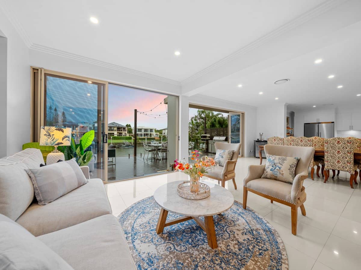 2301 Belmont Court East, HOPE ISLAND - Thumbnail 14