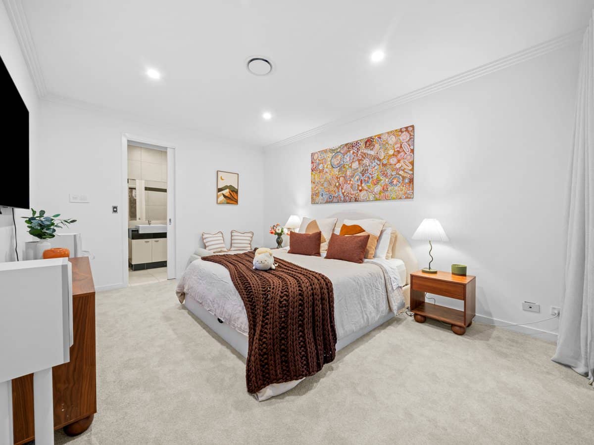 2301 Belmont Court East, HOPE ISLAND - Thumbnail 18