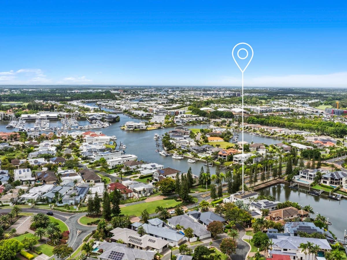 2301 Belmont Court East, HOPE ISLAND - Thumbnail 32