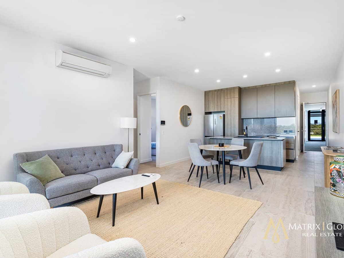 135 Eugaree Street, SOUTHPORT - Thumbnail 12