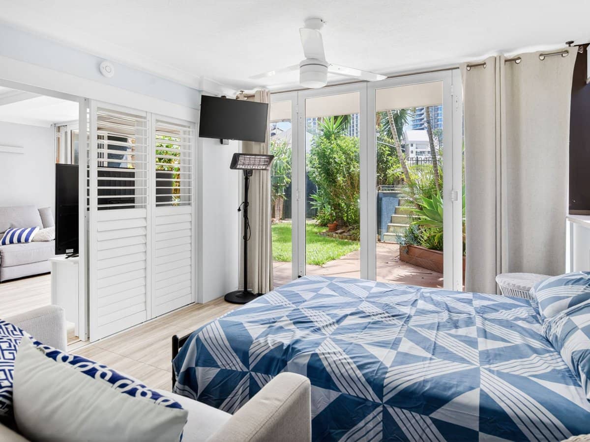 19 Fern Street, Surfers Paradise - Thumbnail 5