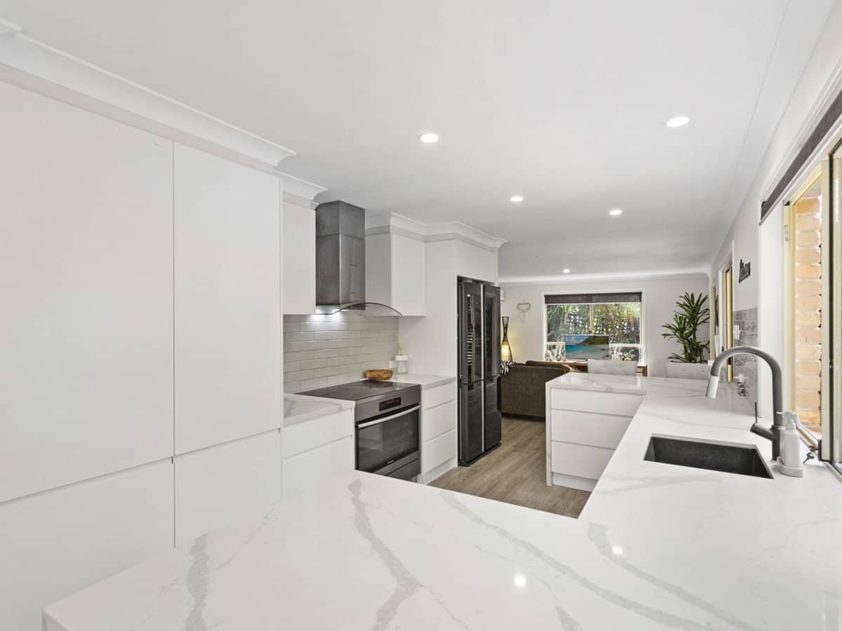 4 Tea Gardens Place, ROBINA - Thumbnail 6