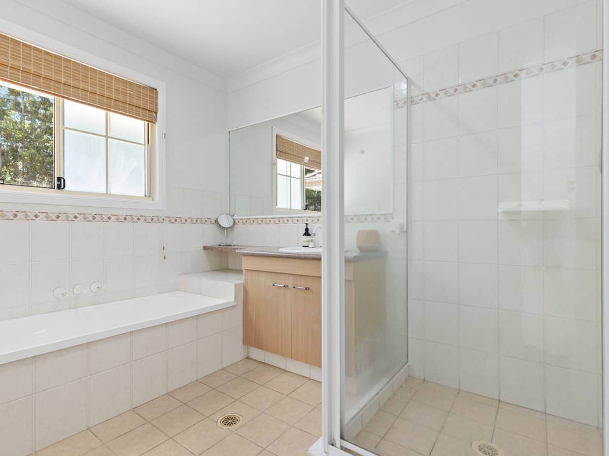 4 Tea Gardens Place, ROBINA - Thumbnail 19