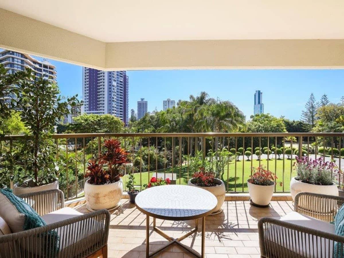 8 Admiralty Drive, Surfers Paradise - Thumbnail 1