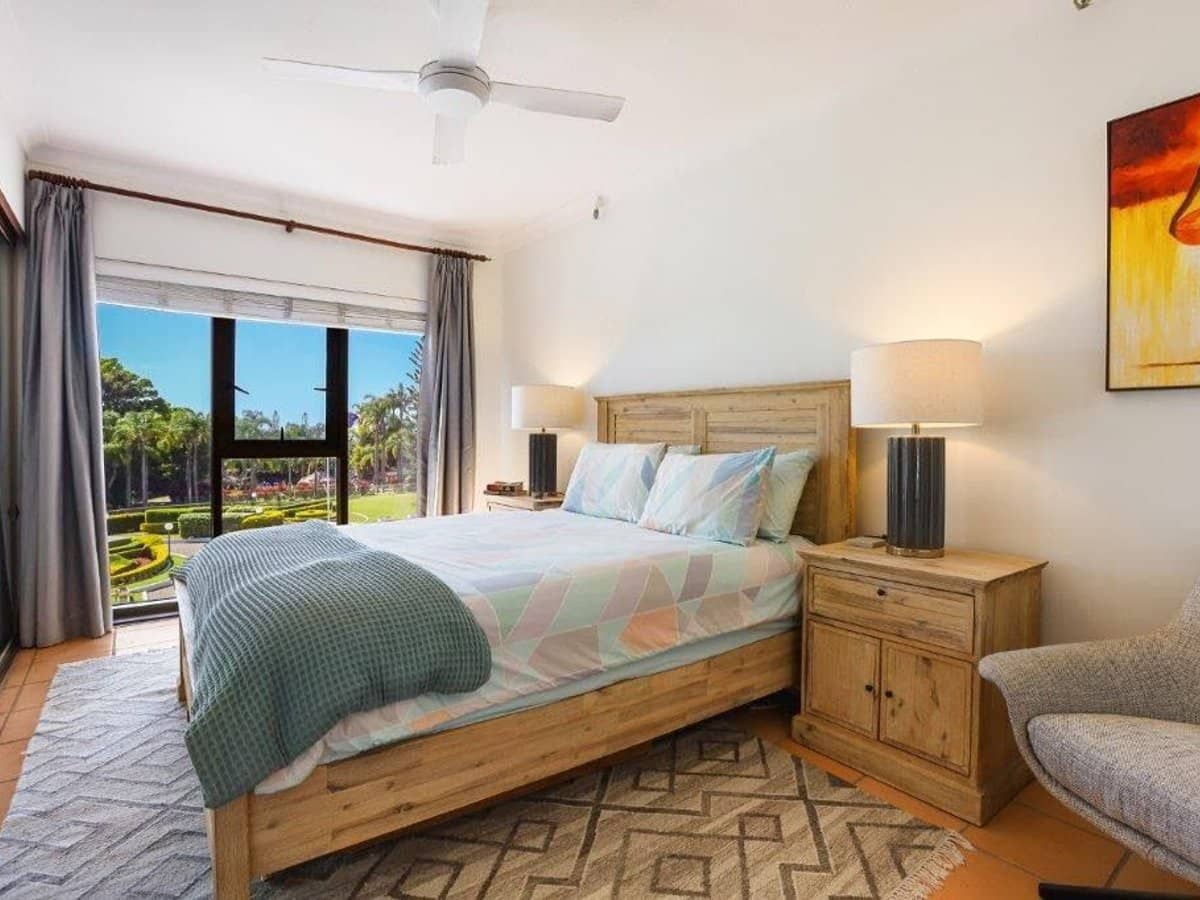 8 Admiralty Drive, Surfers Paradise - Thumbnail 5