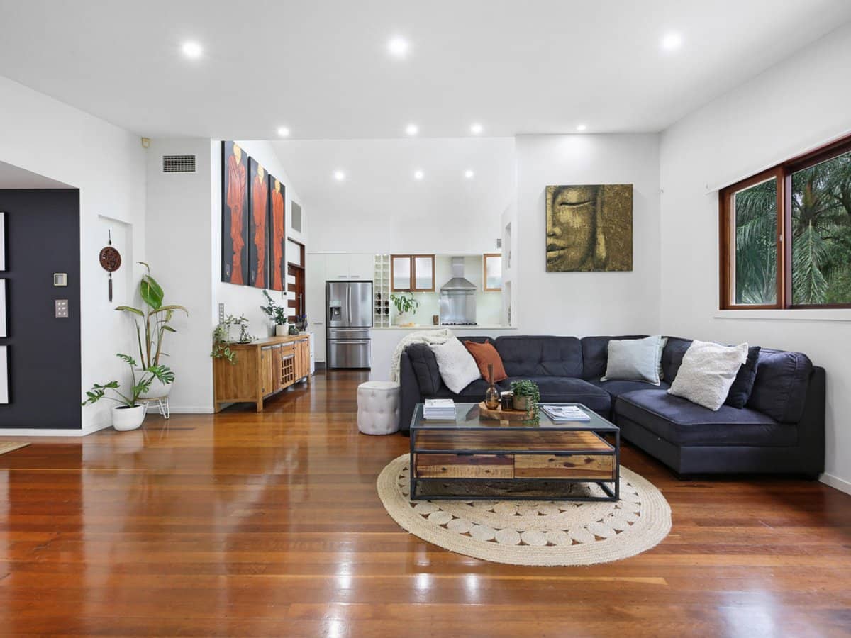 186 West Burleigh Road, Burleigh Heads - Thumbnail 1