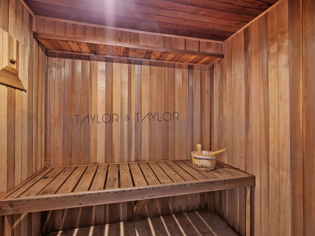 1 Great Hall Drive, MIAMI - Thumbnail 23