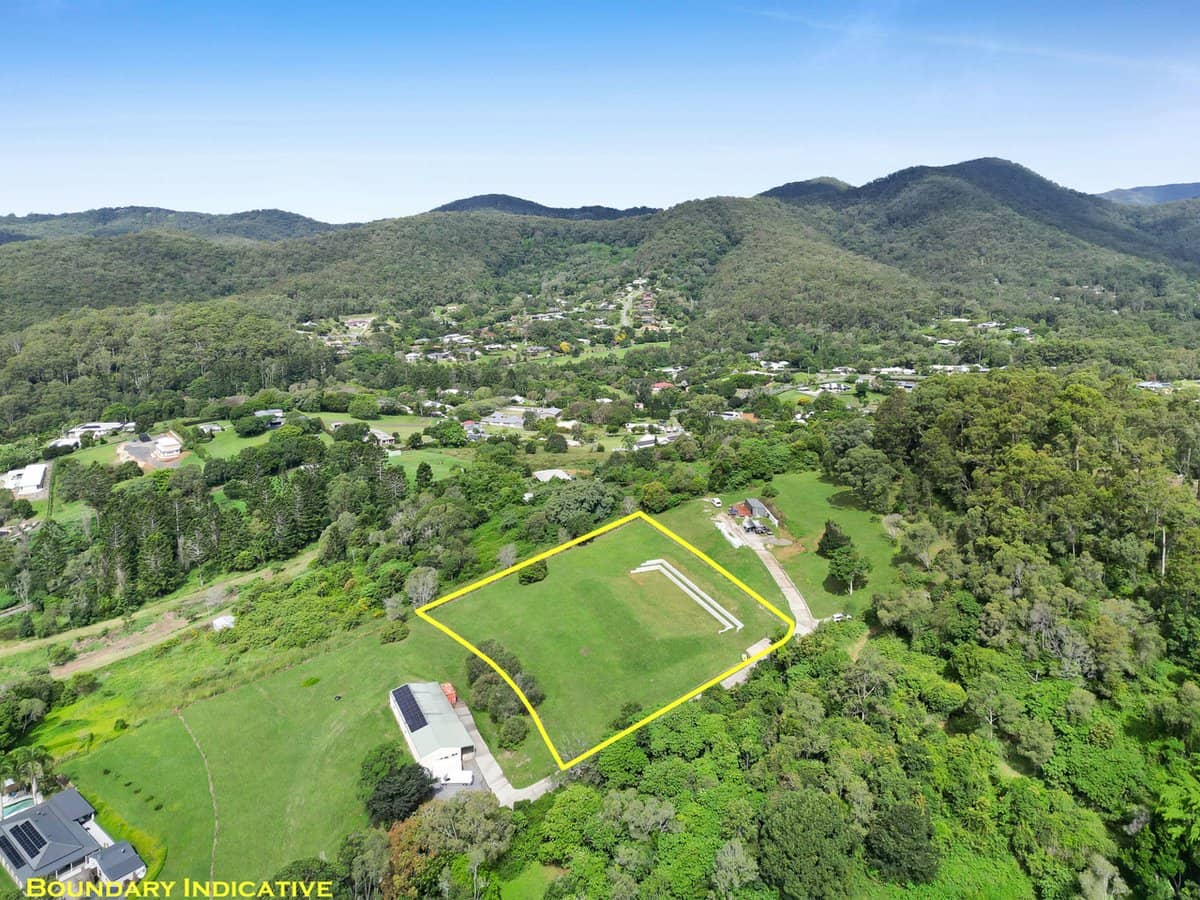 63B Davenport Drive, BONOGIN - Thumbnail 16