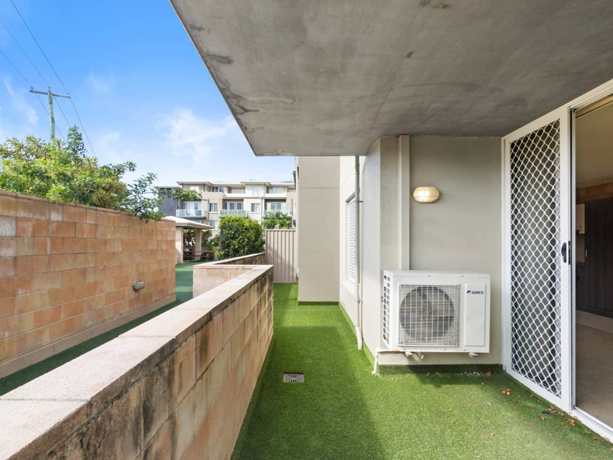 96-106 High Street, SOUTHPORT - Thumbnail 4