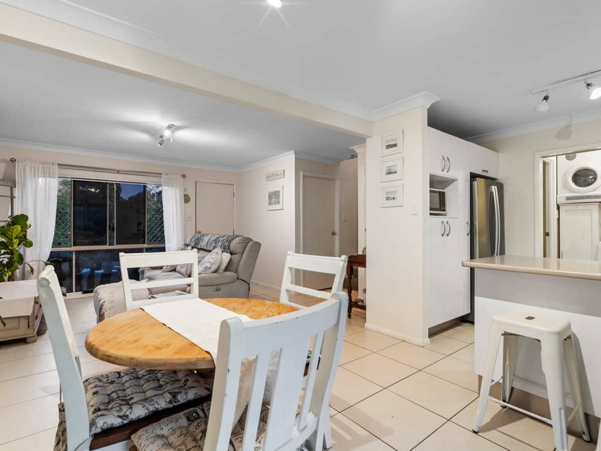 84-86 Castile Crescent, EDENS LANDING - Thumbnail 6