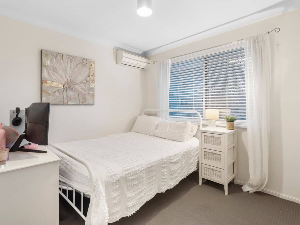 84-86 Castile Crescent, EDENS LANDING - Thumbnail 9