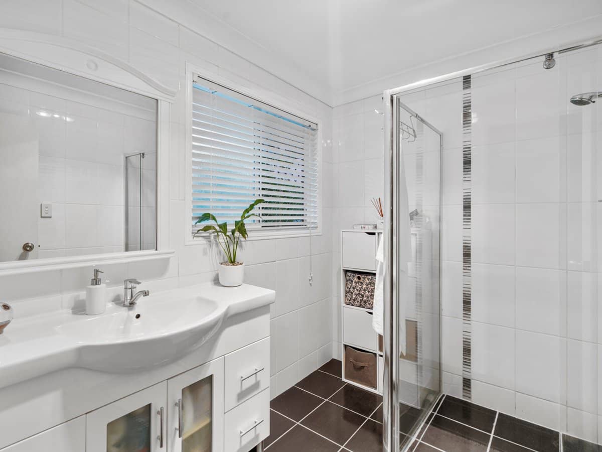 84-86 Castile Crescent, EDENS LANDING - Thumbnail 10