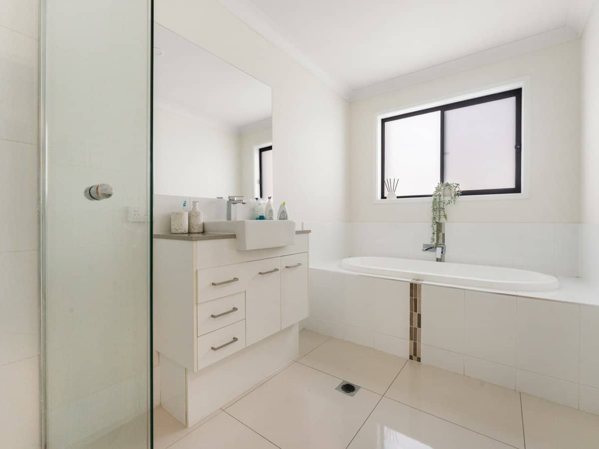 69 The Heights Boulevard, PIMPAMA - Thumbnail 11