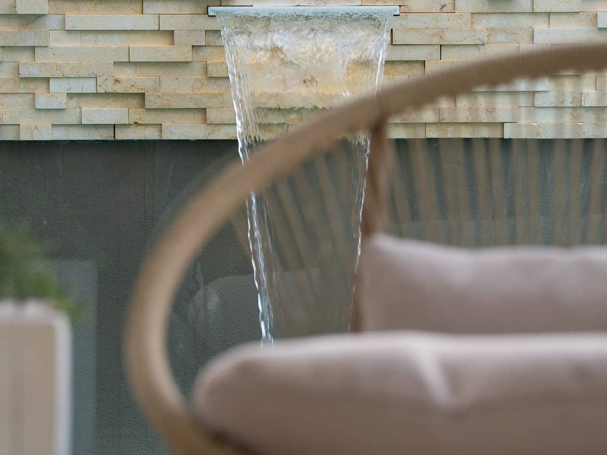 17 Marseille Court, BUNDALL - Thumbnail 27