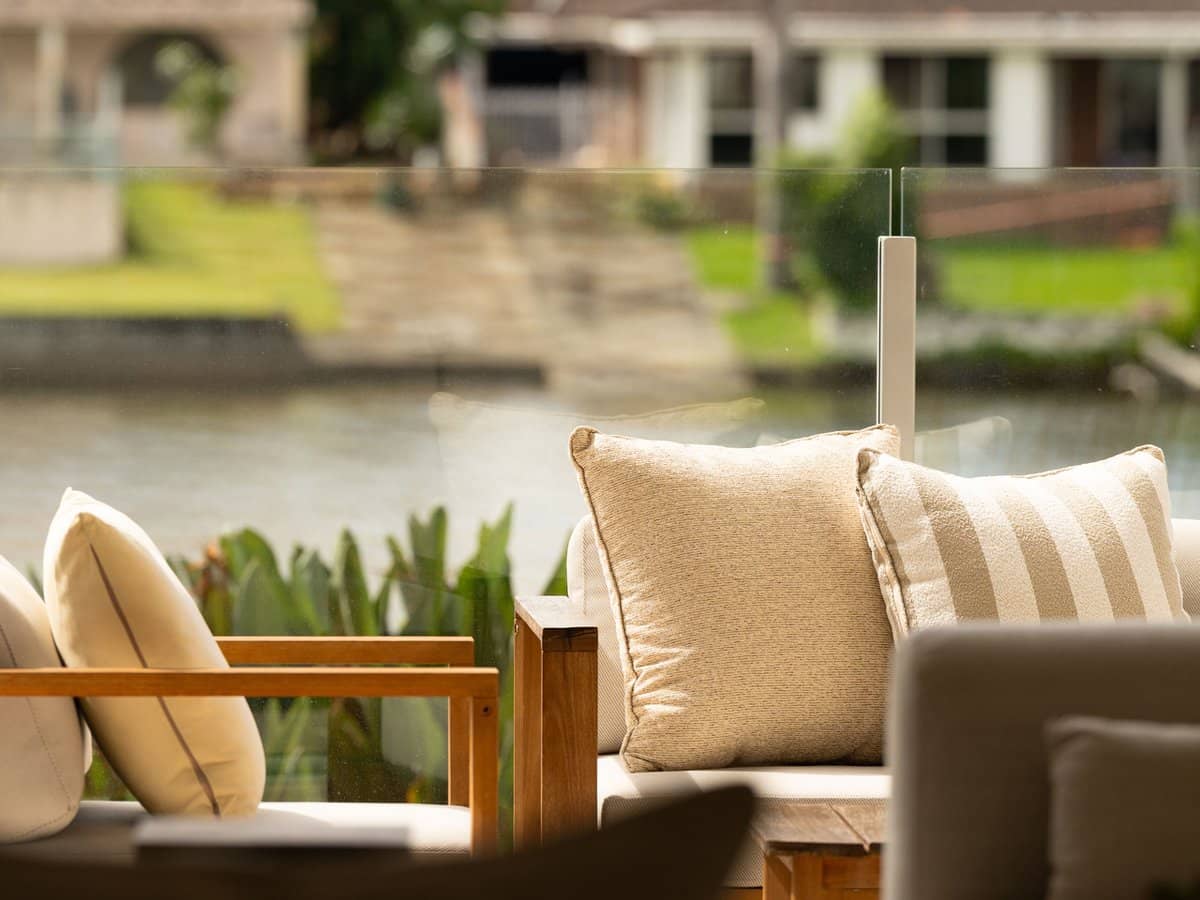 17 Marseille Court, BUNDALL - Thumbnail 28