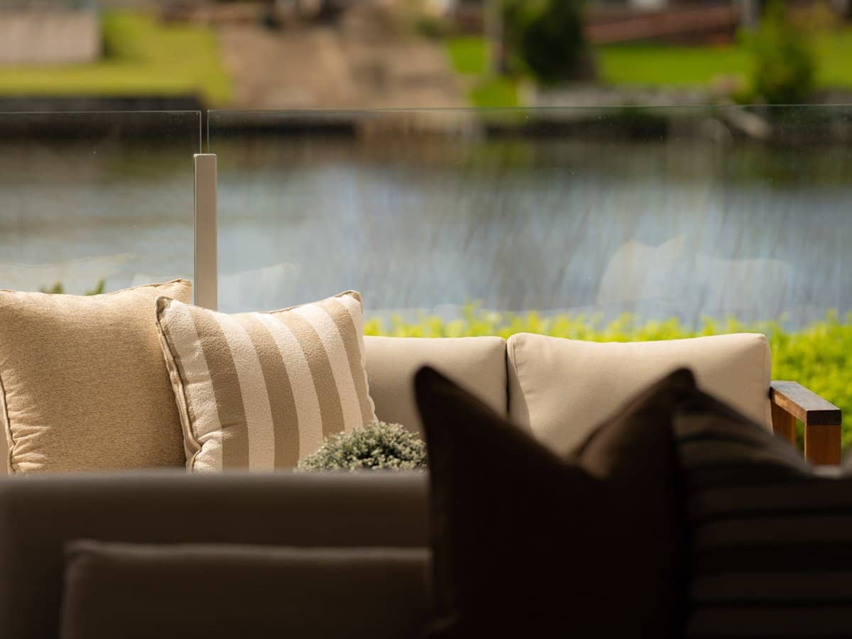 17 Marseille Court, BUNDALL - Thumbnail 30