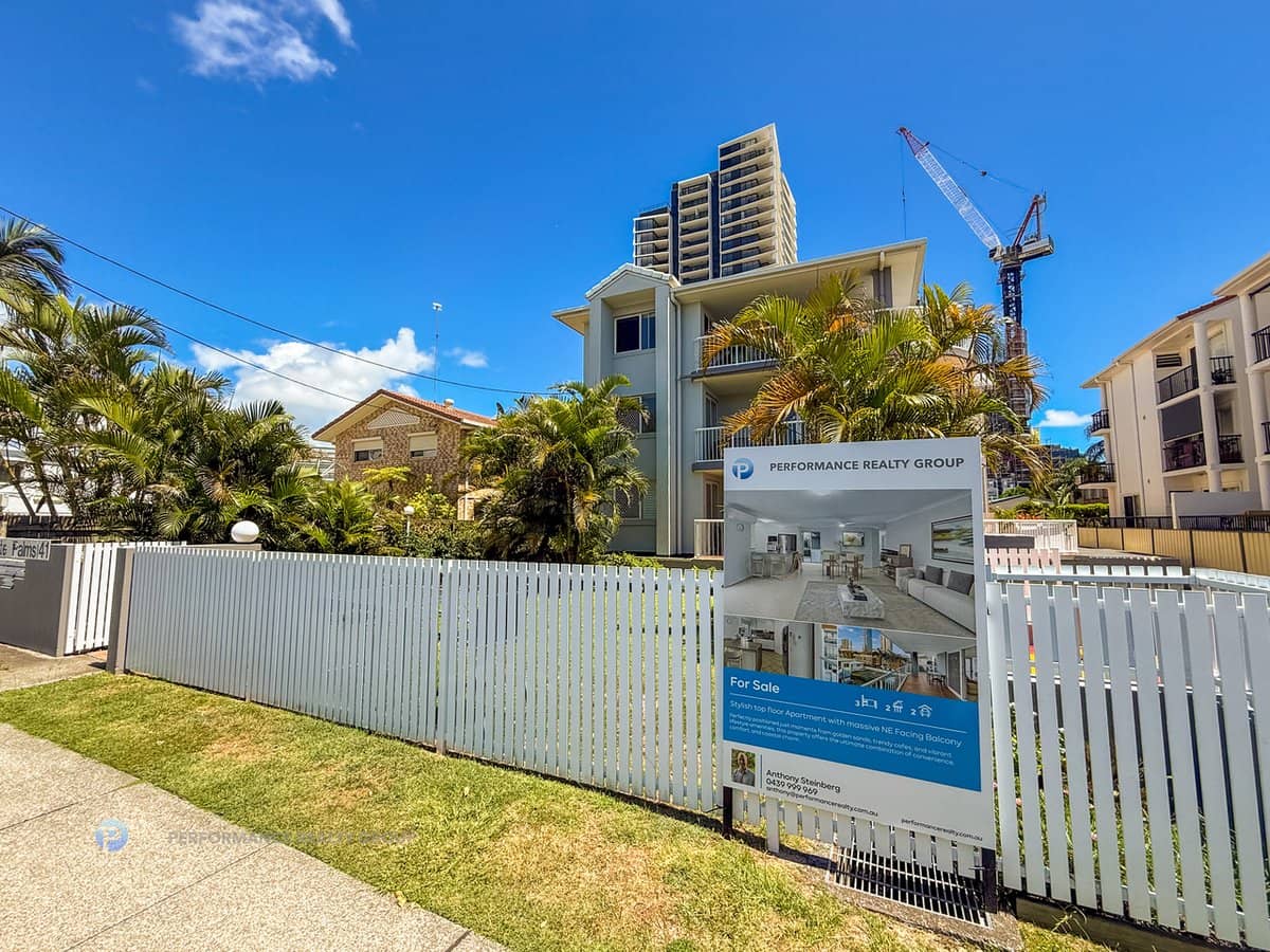 39-41 Sunbrite Avenue, MERMAID BEACH - Thumbnail 2