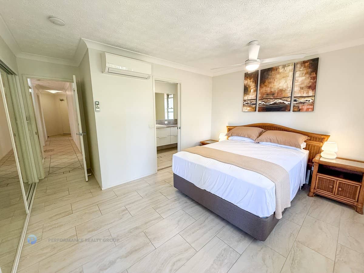 39-41 Sunbrite Avenue, MERMAID BEACH - Thumbnail 7