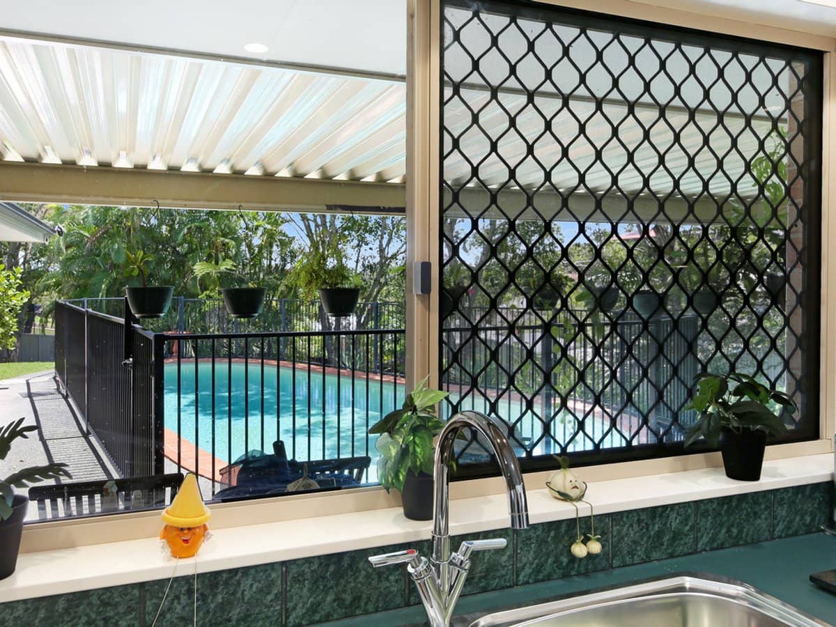 13 Orchna Street, BURLEIGH HEADS - Thumbnail 5