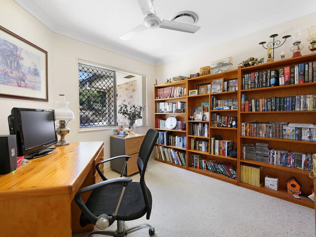 13 Orchna Street, BURLEIGH HEADS - Thumbnail 18