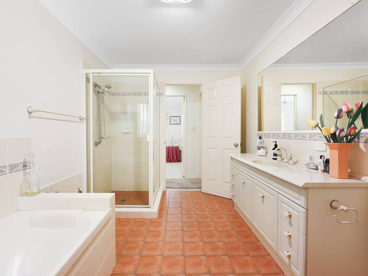 13 Orchna Street, BURLEIGH HEADS - Thumbnail 19