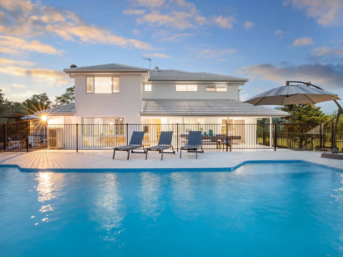 4 Belltop Court, Helensvale - Thumbnail 1