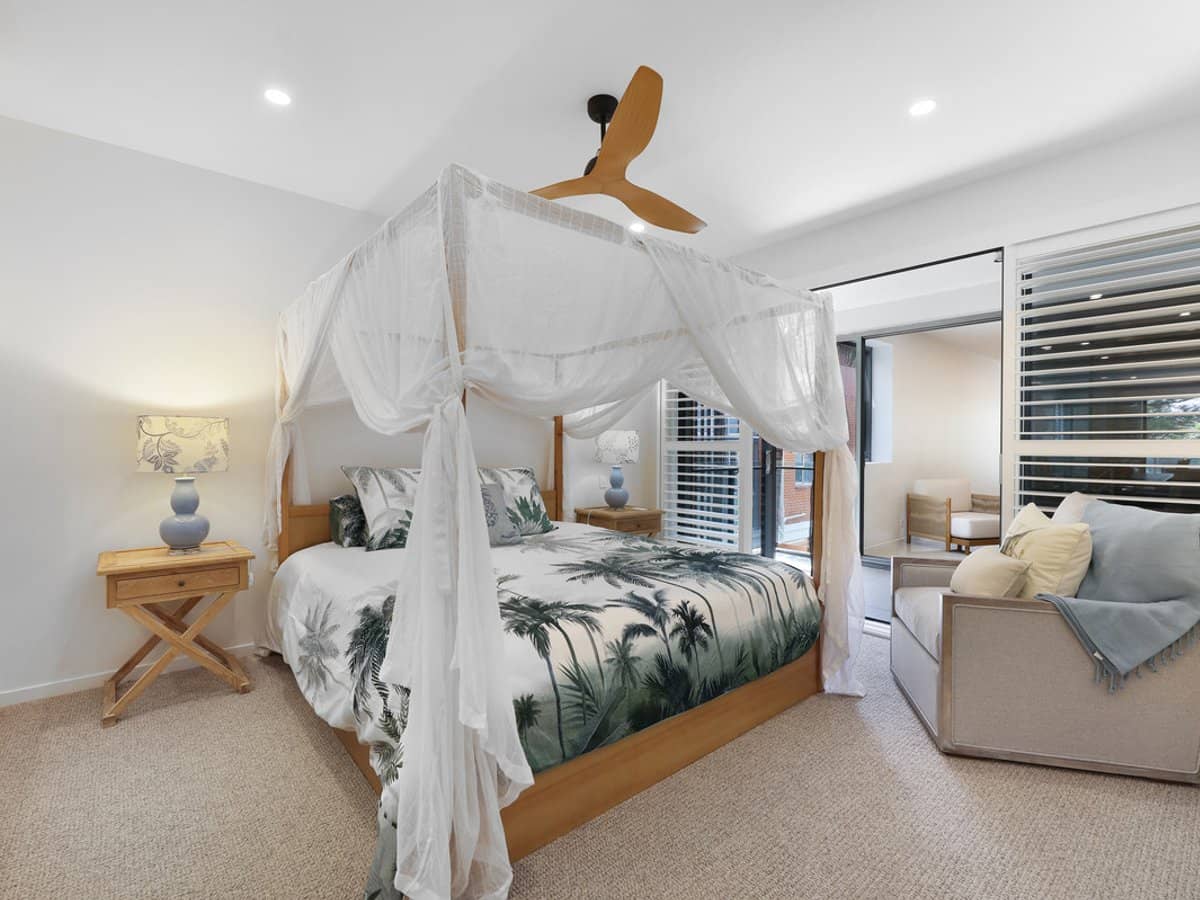 64 The Esplanade, Burleigh Heads - Thumbnail 12