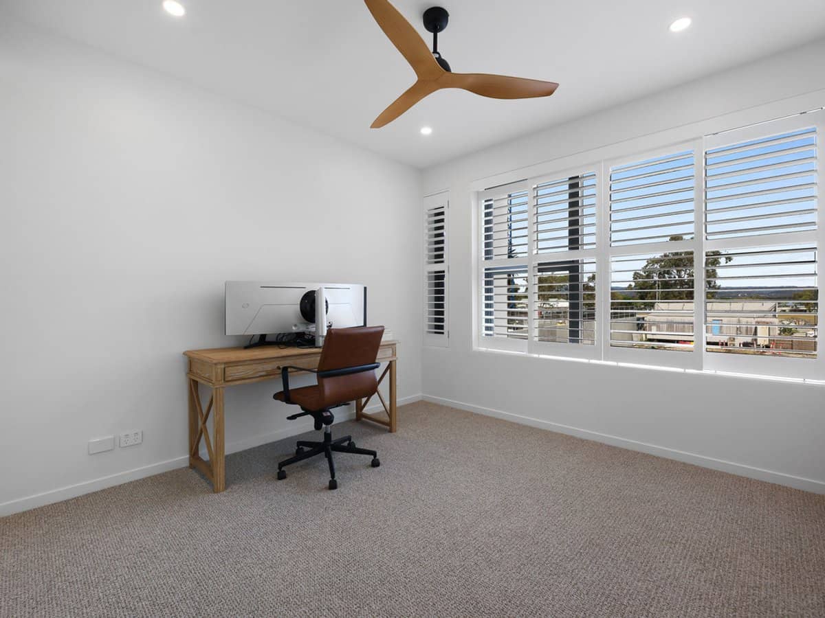 64 The Esplanade, Burleigh Heads - Thumbnail 16