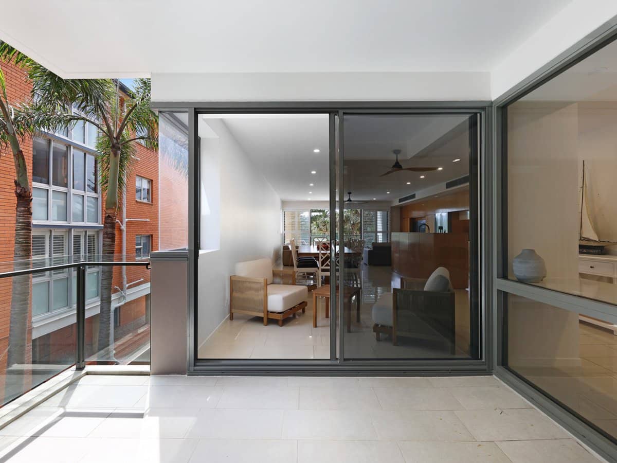 64 The Esplanade, Burleigh Heads - Thumbnail 20