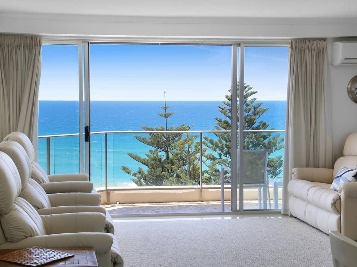 202 The Esplanade, Burleigh Heads - Thumbnail 1