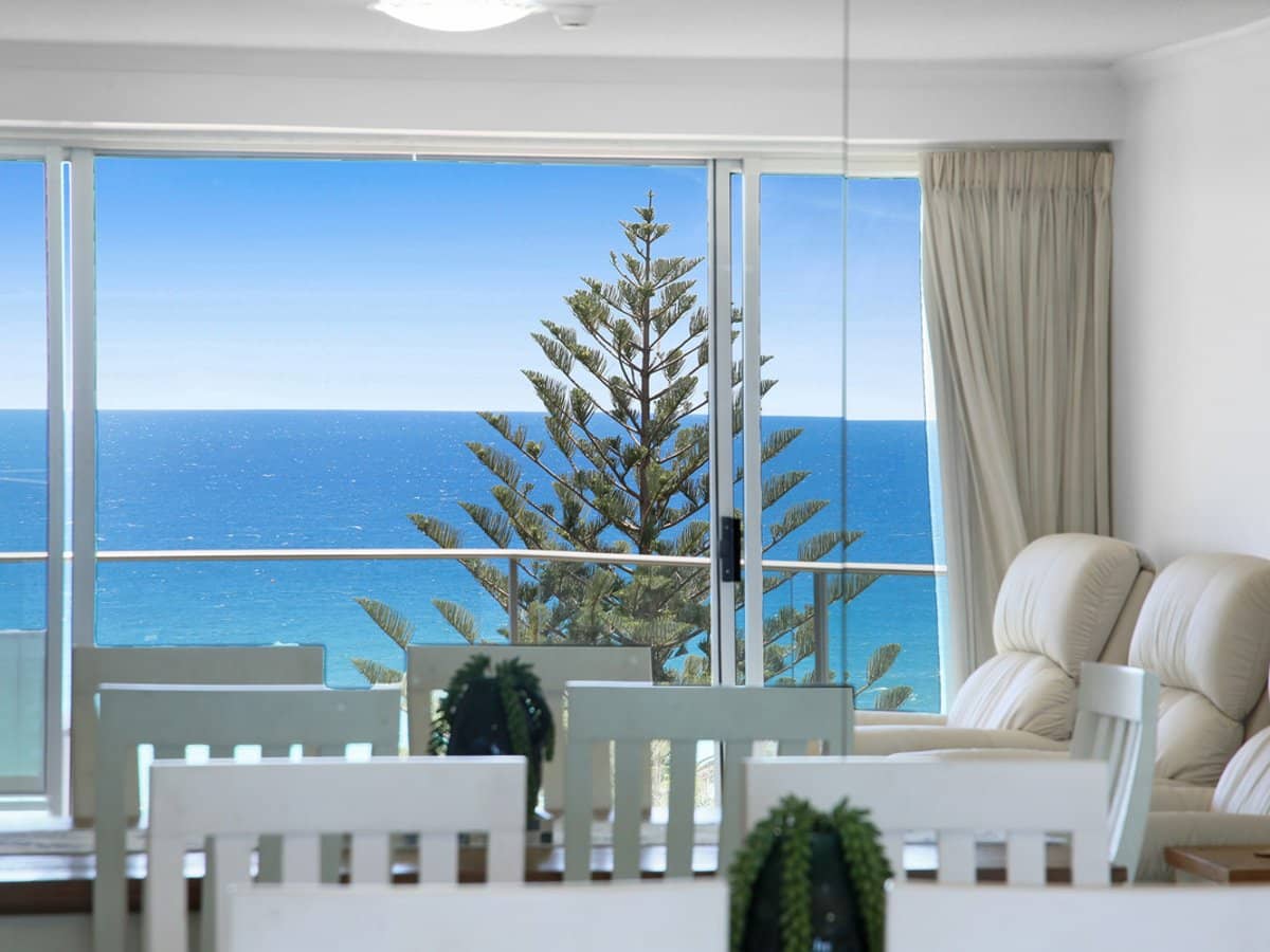 202 The Esplanade, Burleigh Heads - Thumbnail 11