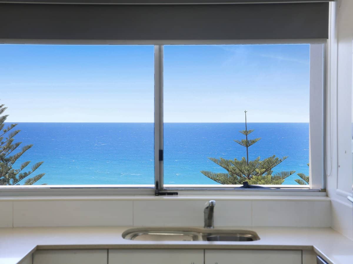 202 The Esplanade, Burleigh Heads - Thumbnail 12