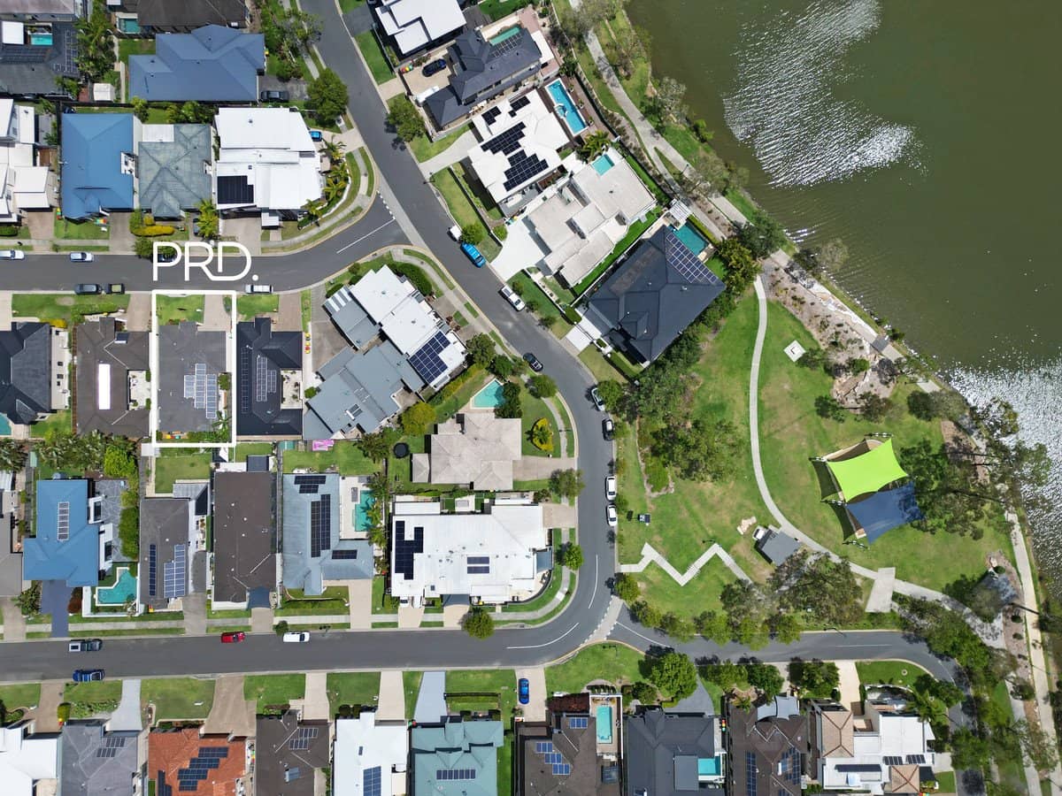 6 Palma Crescent, VARSITY LAKES - Thumbnail 2