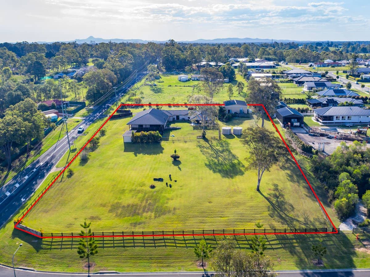 1112-1124 Stockleigh Road, LOGAN VILLAGE - Thumbnail 2