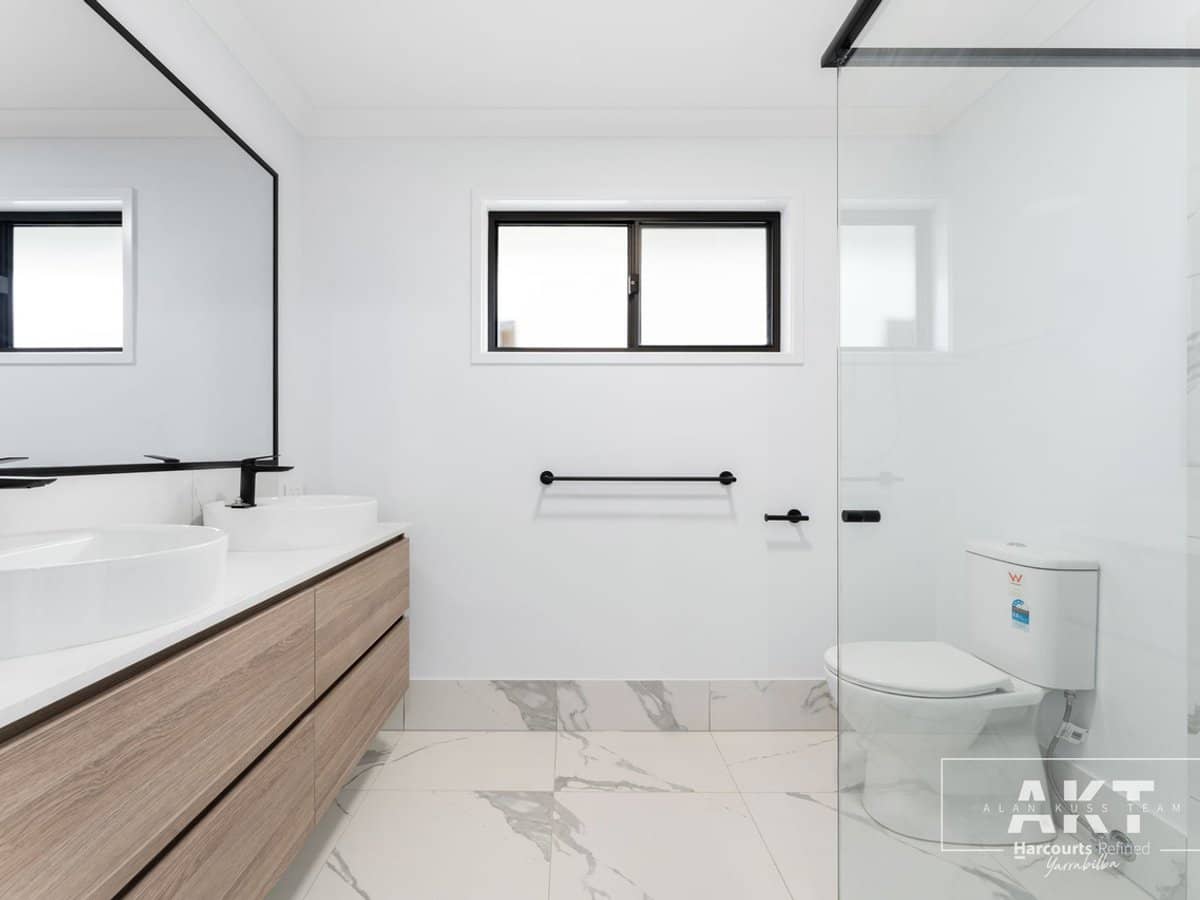 4 Petermann Circuit, YARRABILBA - Thumbnail 11