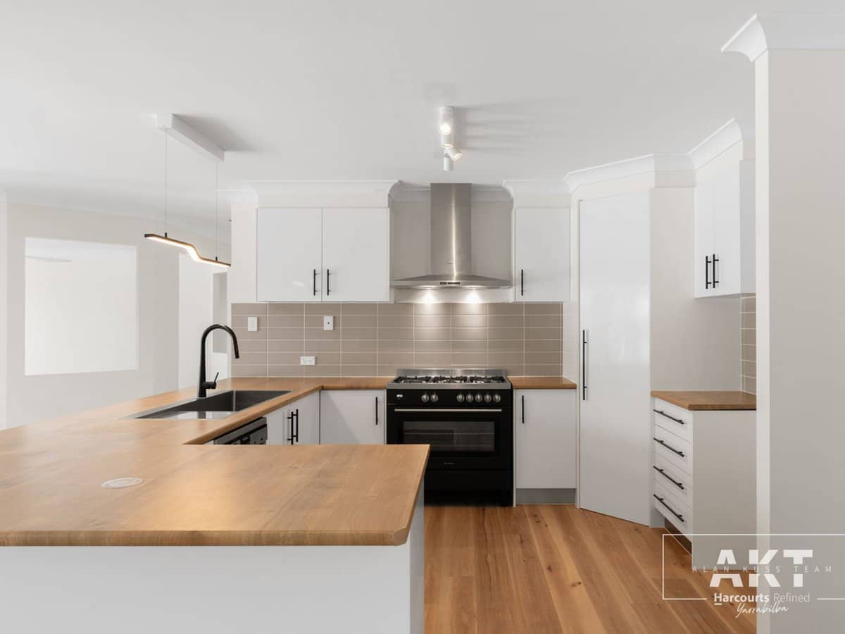 1 Peak Lane, YARRABILBA - Thumbnail 7