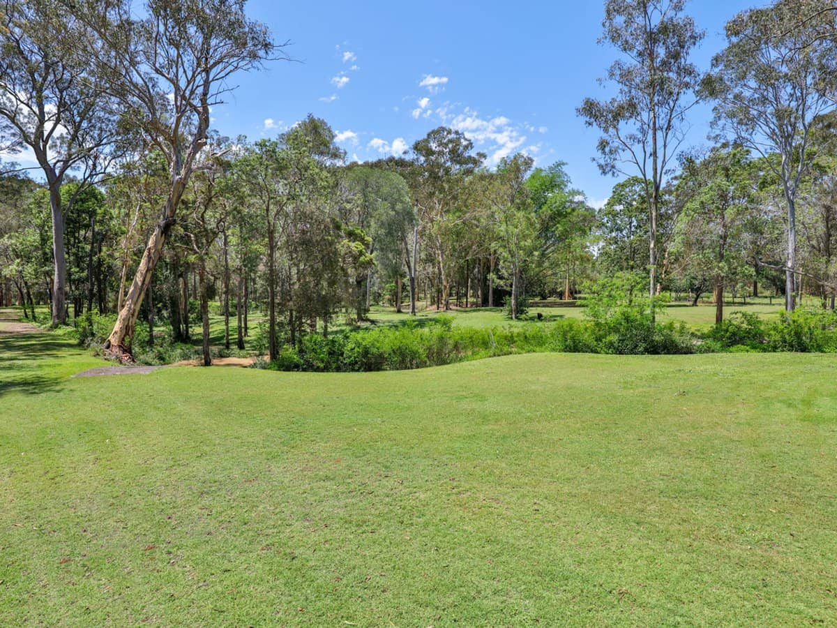 94 Maranoa Drive, LOGAN VILLAGE - Thumbnail 30